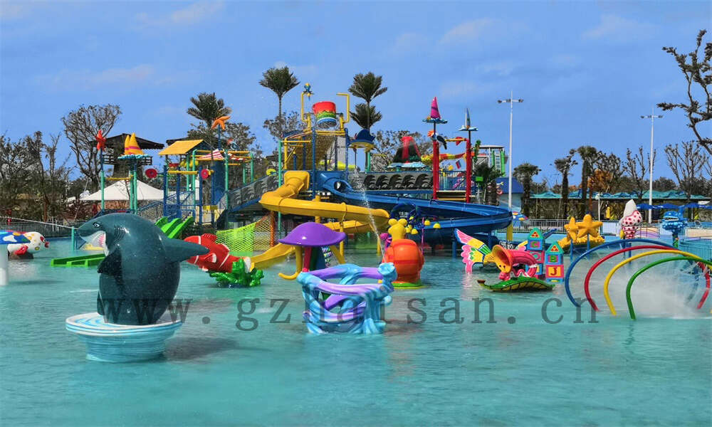 水上游乐设备制造厂家：打造欢乐水上世界