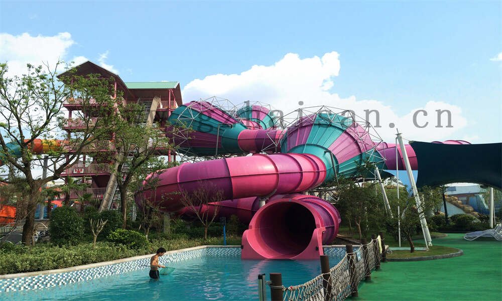 如何规划水上乐园的空气质量和通风？