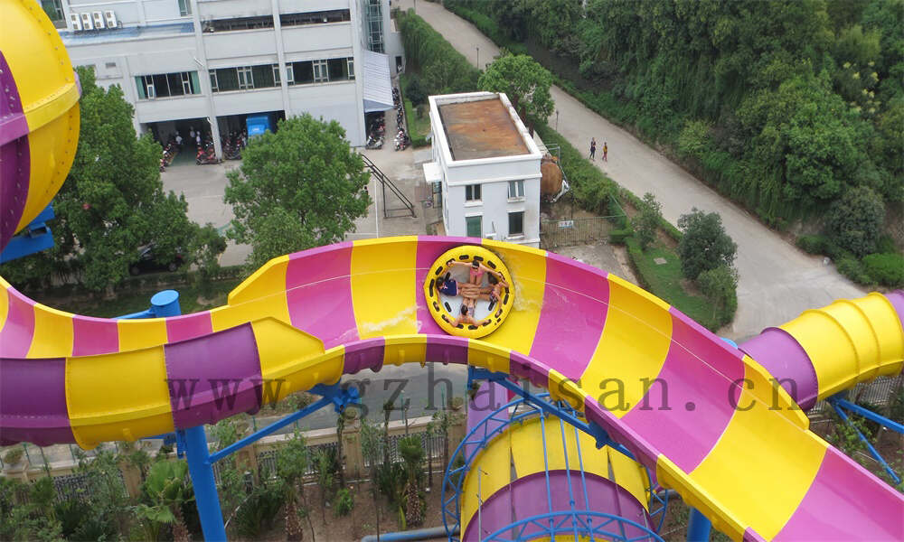 巧用水上乐园设备搭配，打造受欢迎的园子