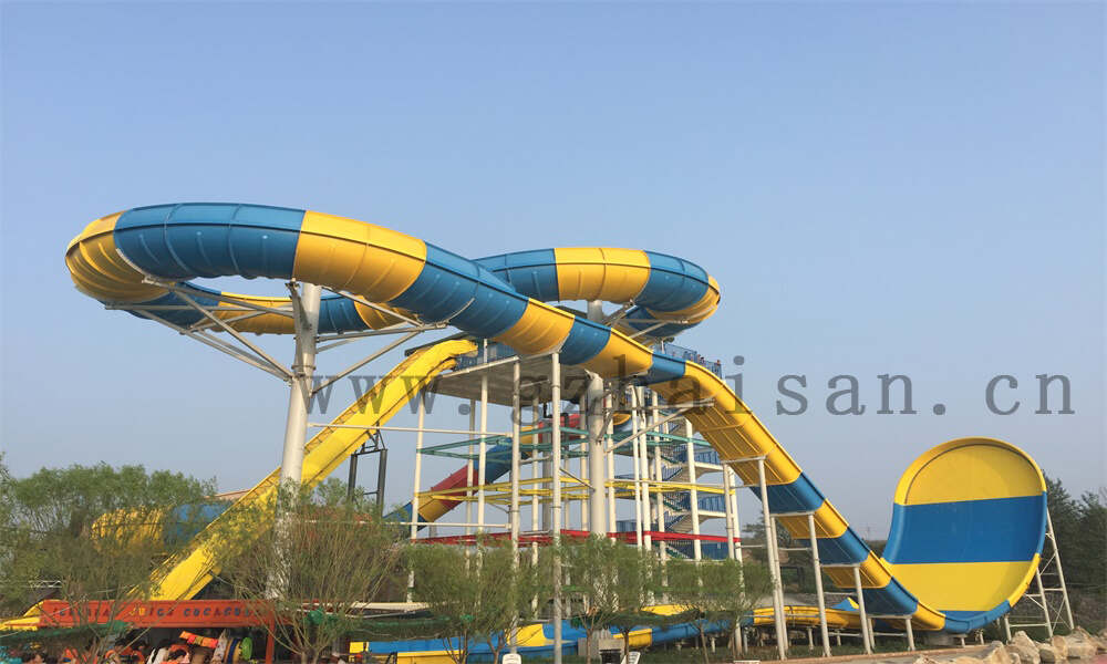 小型水上游乐设施，亲子同乐好去处