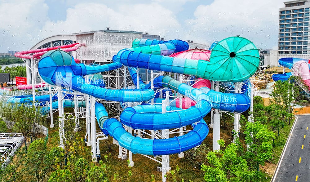 打破季节边界，定义全季狂欢｜超级魔法时空组合滑道，引领水乐园新纪元